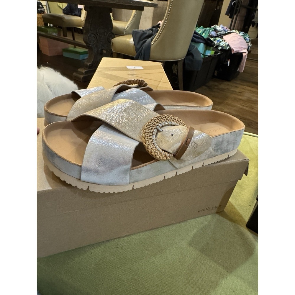 Gentle Souls by Kenneth Cole Louisa X Band Metallic Combo Platform Size 8.5 - Picture 3 of 11